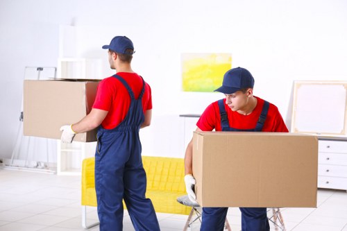 Removal truck hire for residential moves in Roehampton