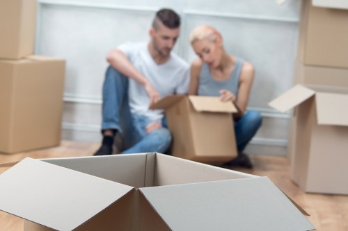 Moving day loading and transport service in Roehampton