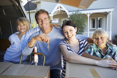 Organised flat relocation support for Roehampton customers