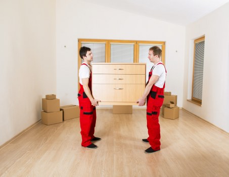 Residential moving truck service for Roehampton flats and houses